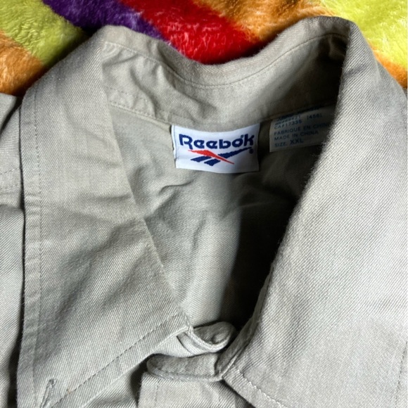 VINTAGE Reebok UCLA basketball button down shirt - Picture 6 of 7